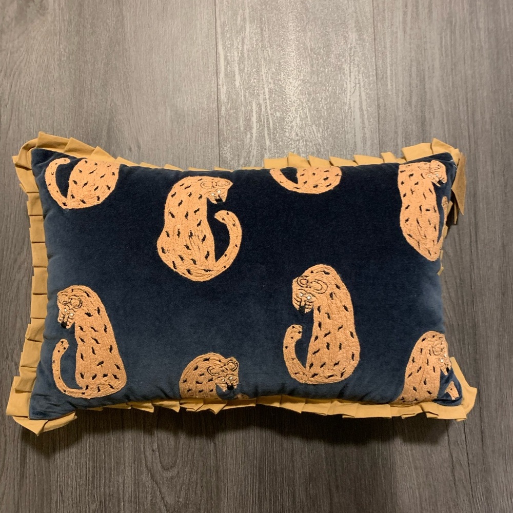 NWT Navy Blue Pillow Velvet with Tan Leopard Design Pillow. 13”x21